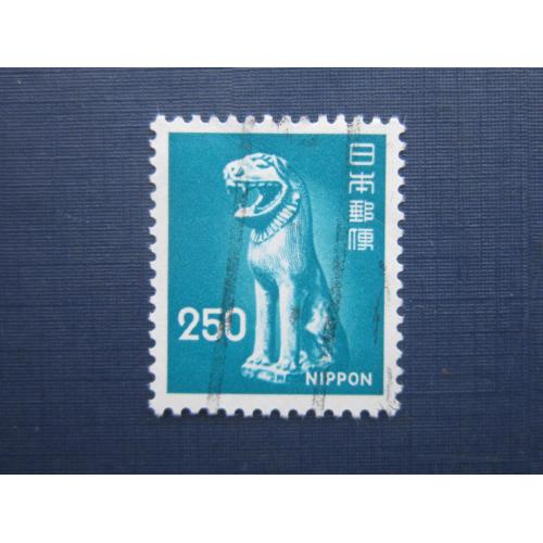 Марка Япония 1976 фауна собака скульптура 250 йен гаш