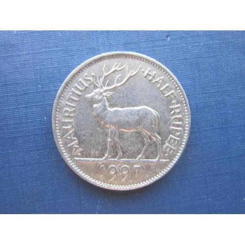 Монета 1/2 рупии Маврикий 1997 фауна олень