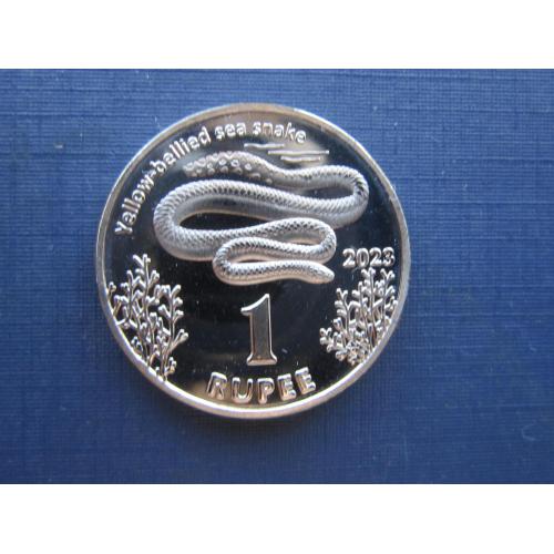 Монета 1 рупия Кокосовые (Килинг) острова 2023 фауна морская змея