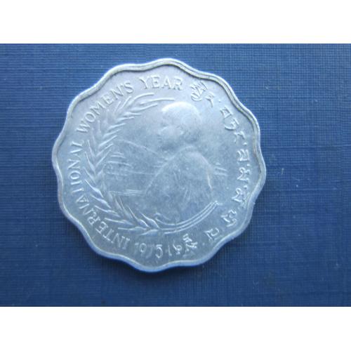 Монета 10 четрум Бутан 1975 нечастая