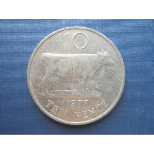 Монета 10 пенсов Гернси Великобритания 1977 фауна корова