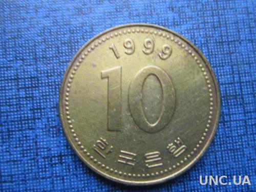 монета 10 вона Корея 1999
