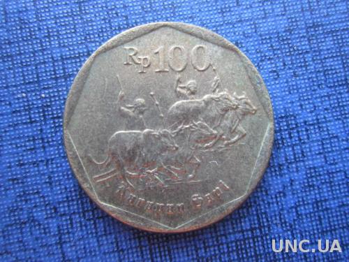 монета 100 рупий Индонезия 1997 фауна гонки на быках
