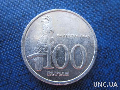 монета 100 рупий Индонезия 2004 фауна попугай
