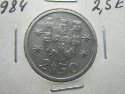 Монета 2.5 ишкуду Португалия 1984 корабль парусник