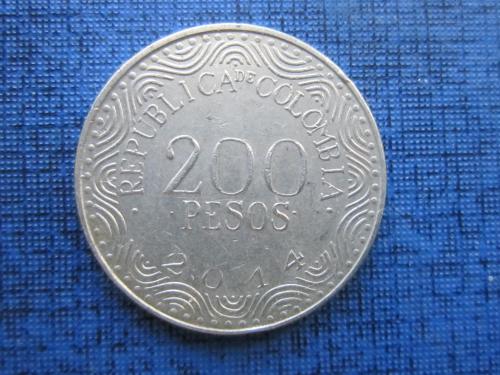 Монета 200 песо Колумбия 2014 фауна попугай