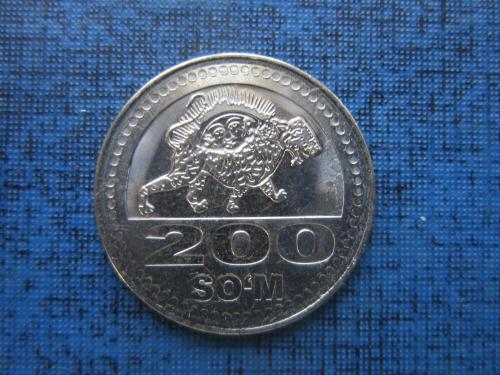 Монета 200 сом Узбекистан 2018 фауна тигр