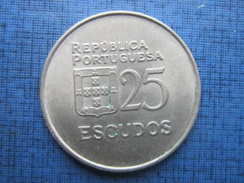 Монета 25 ишкуду Португалия 1980 большая