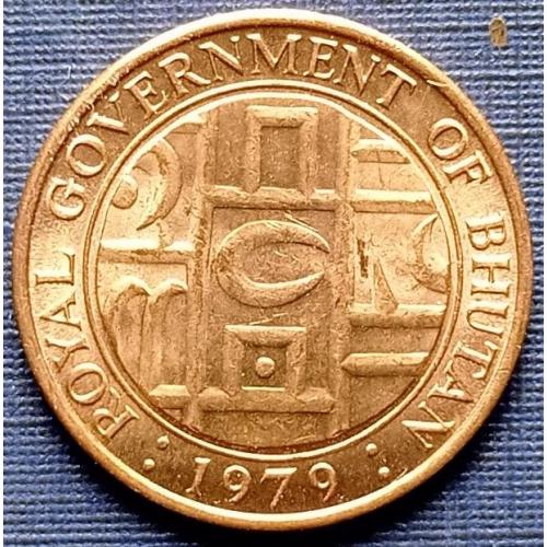 Монета 5 четрум Бутан 1979 состояние
