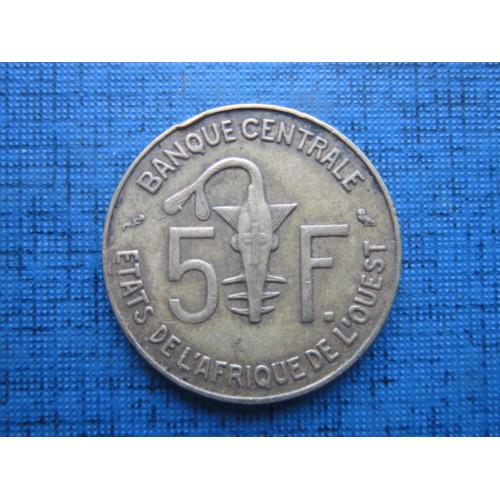 Монета 5 франков КФА 1972 Западная Африка фауна антилопа рыба