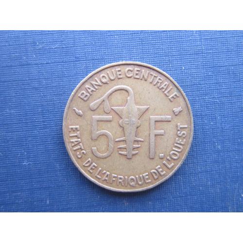 Монета 5 франков КФА 1999 Западная Африка фауна антилопа рыба