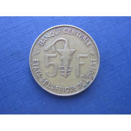 Монета 5 франков КФА Западная Африка 1971 фауна рыба антилопа