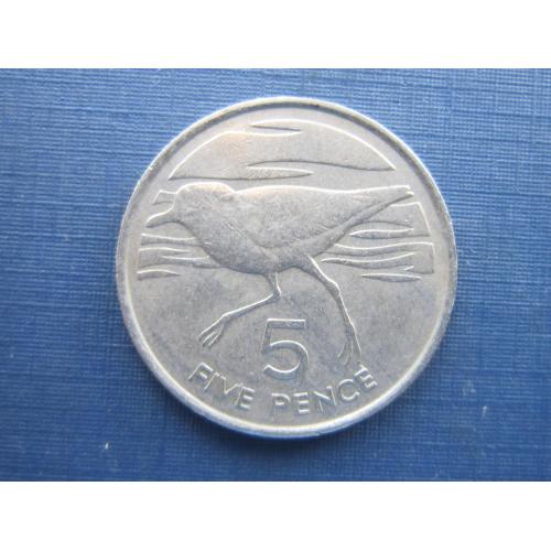 Монета 5 пенсов Острова Святой Елены и Вознесения Британские 1984 фауна птица