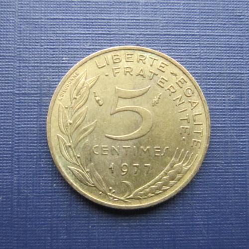 Монета 5 сантимов Франция 1977
