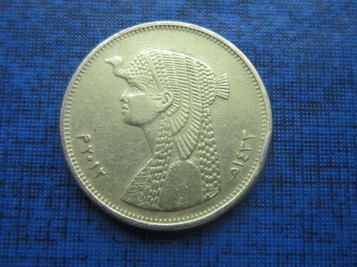 Монета 50 пиастров Египет 2012 Клеопатра