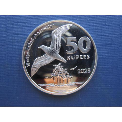 Монета 50 рупий Кокосовые (Килинг) острова 2023 фауна птица чайка