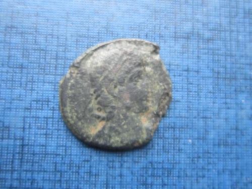 Монета фолис Константин II Древний Рим 350-351 год НЭ солдат побеждает врага копьём d=20 мм №2