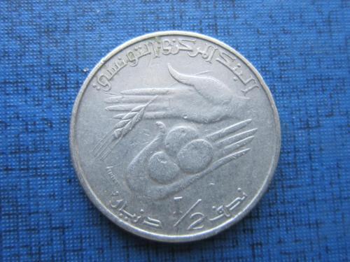 Монета пол 1/2 динара Тунис 1983 Бургиба