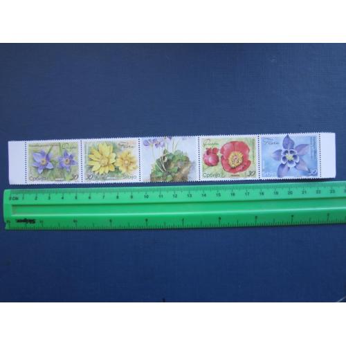 Зчепка 5 марок Сербія 2022 флора квіти MNH