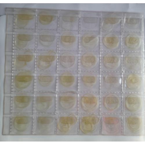 11.Лист для монет  205х230мм на 36 ячеек     (32х32 мм)   Б\У