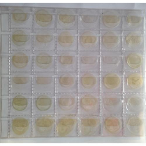20.Лист для монет  205х230мм на 36 ячеек              (32х32 мм)   Б\У