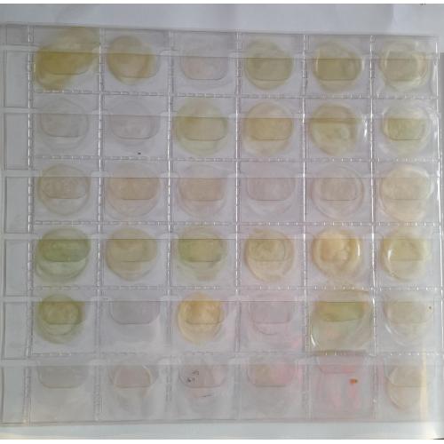 22.Лист для монет  205х230мм на 36 ячеек                (32х32 мм)   Б\У