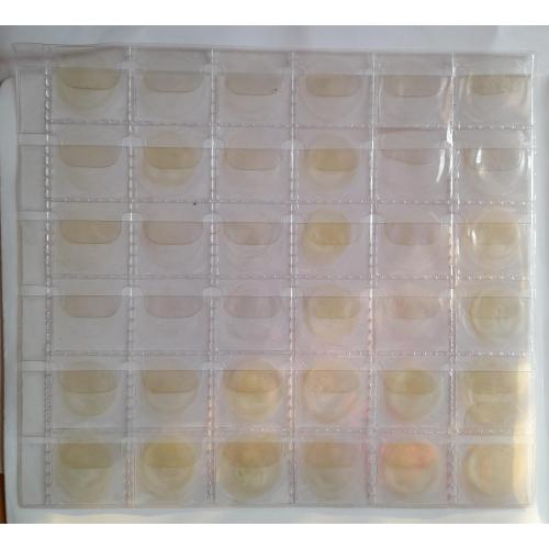 28.Лист для монет  205х230мм на 36 ячеек                    (32х32 мм)   Б\У