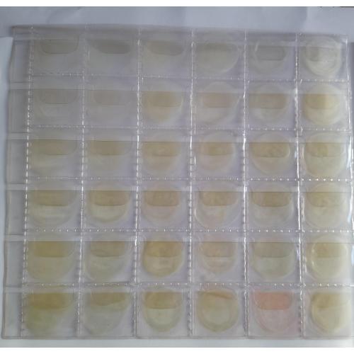 9.Лист для монет  205х230мм на 36 ячеек   (32х32 мм)   Б\У
