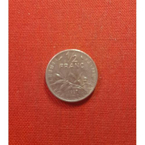 Франция 1/2 франка 1967г.