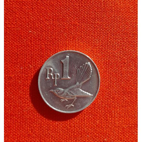 Индонезия 1 рупия 1970 г. Веерохвостая мухоловка