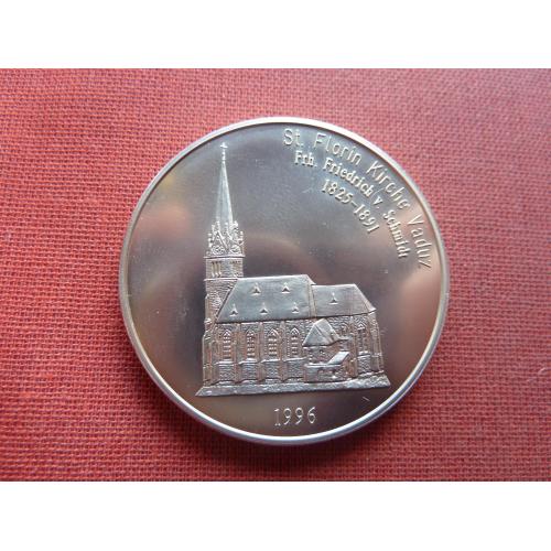 Лихтенштейн 5 евро 1996г.Кафедральный собор св. Флорина в г.Вадуц 38,75 мм