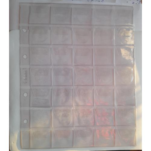  Лист для монет 195х245мм на 35 ячеек (35х35 мм)  Б\У