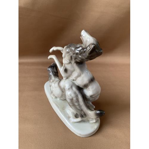 Фарфор Статуэтка Собака борзая Скульптурна композиція Пара борзих Порцеляна Мануфактура “WKC”