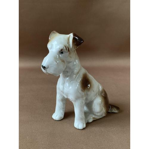 Фарфор Статуэтка Собака Фокс-терьер Скульптурна композиція Фокс-терʼєр сидить