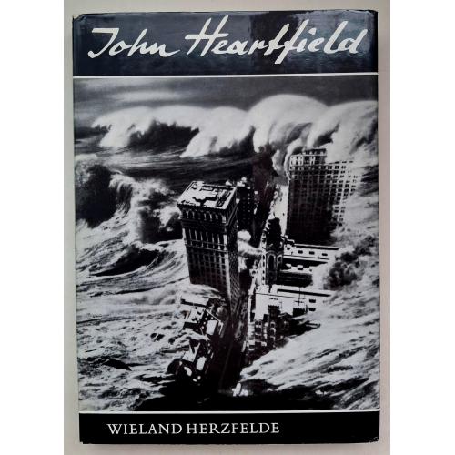 История фотоплаката Джона Хартфилда Виланд Херцфельде 1971 ГДР Пропаганда СССР Третий Рейх