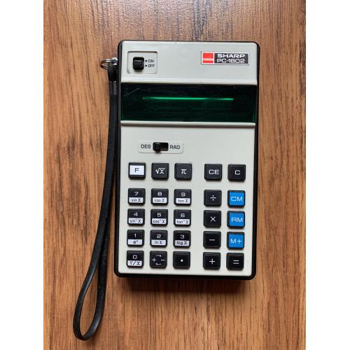 Калькулятор Sharp PC-1802 Electronic Calculator Vintage 