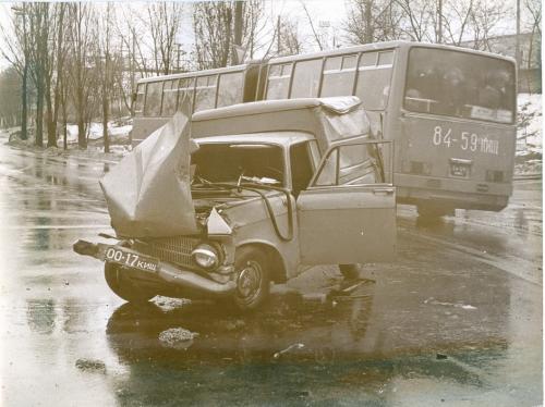 Киев Автомобиль Москвич Автобус ДТП Дорожно транспортное проишествие ГАИ 1970-е годы