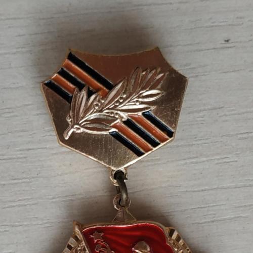 Медаль Знак 25 лет Победы в войне 1941-1945 Значок СССР Пропаганда Badge Medal 25 years of Victory 