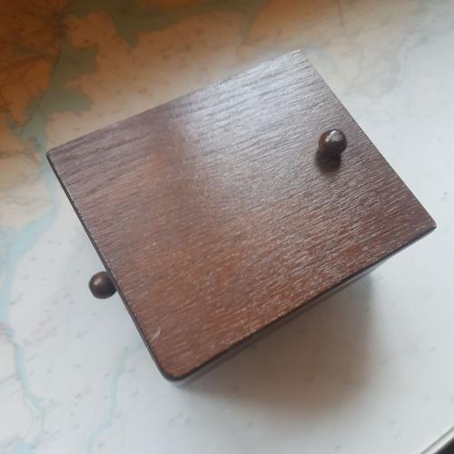 Шкатулка ручная работа. ( латунь / дерево )