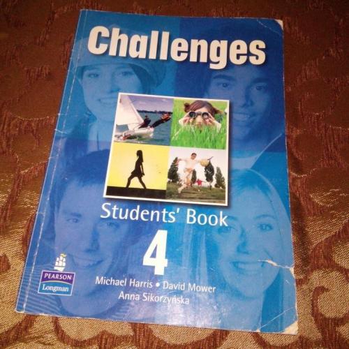 CHALLENGES 4 (Student's Book)
