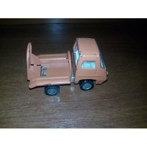 Игрушка грузовик - машинка (2)