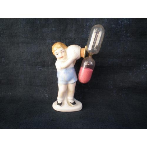 Стара рідкісна фігурка "Хлопчик з пісочним годинником"