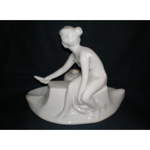 Вінтажна чорнильниця