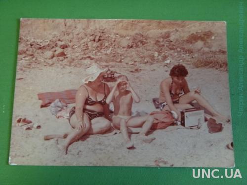 Абхазия. Гантиади. 1980 е. Пляж. Отдых. Радиоприемник.