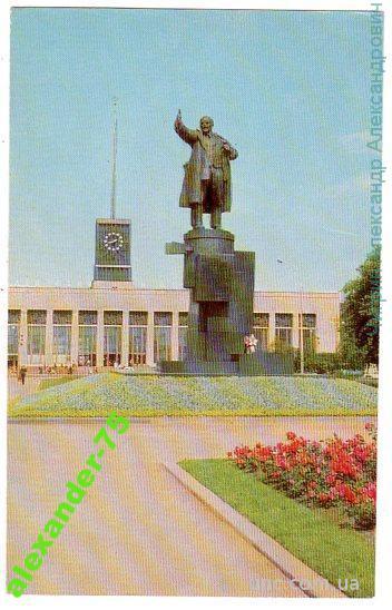Питер.Памятник Ленину В.И.