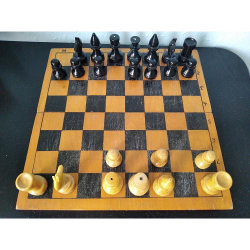 Настільна гра у шахи 