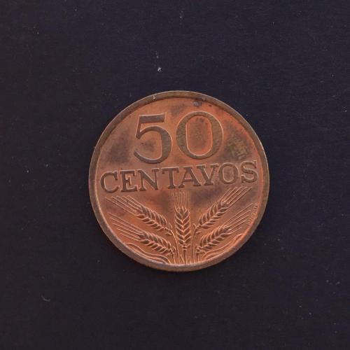 50 сентаво 1977г Португалия В2.12