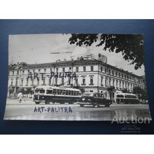 Архивное фото Київ 1953 Будинок де в лютому 1919 розміщувалась комендатура гарнізону Размер:11х18см.