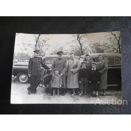 Фото Офицеры Авто 1945-1950гг. Размер:12,3х18,5см. Оригинал