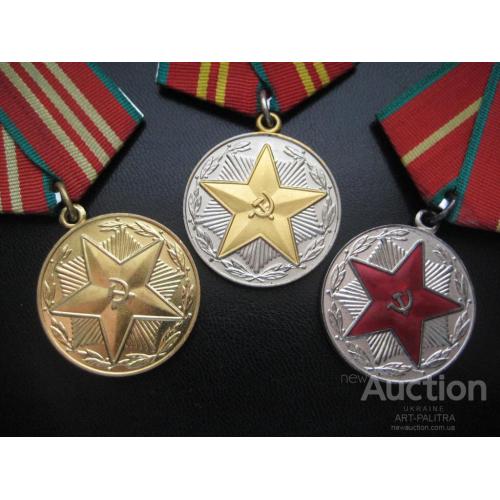Три медали-одним лотом За выслугу 10,15 и 20 лет Безупречной службы Вооруженные силы СССР Оригинал